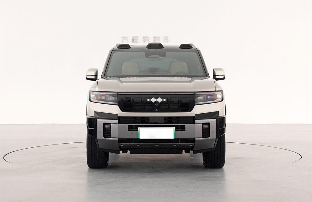 BYD Leopard 8 — Front View